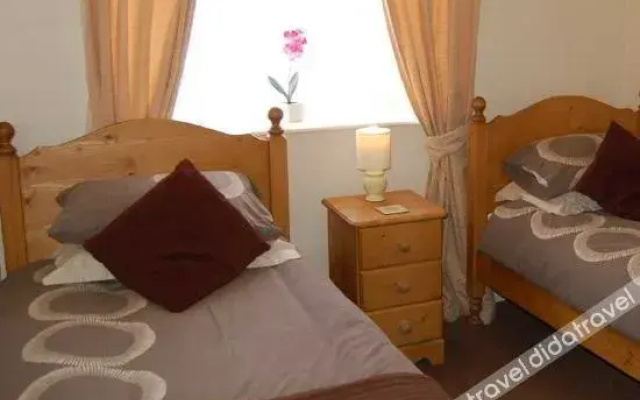 Paddocks House