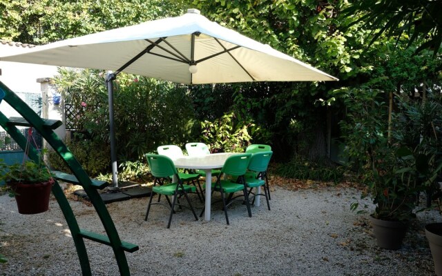 Au Logis des Lauriers Roses