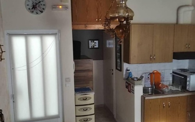 Cosy and Large Studio in Heraklion Crete, Greece