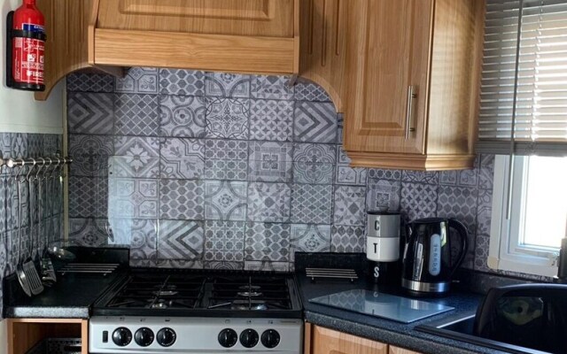 Beautiful 3-bed Caravan on Holiday Park