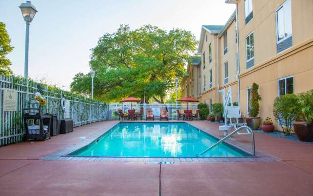 Hampton Inn & Suites New Orleans-Elmwood/Clearview Pkway, LA