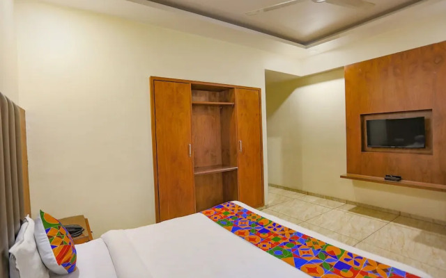 Hotel Surya