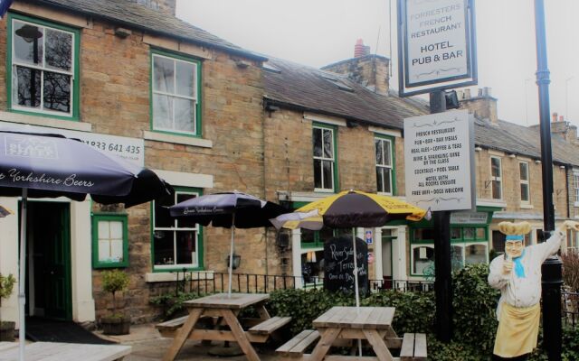 Forresters Bar & Restaurant with Rooms