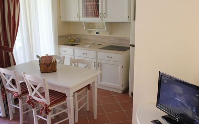 Villa Rosella Resort