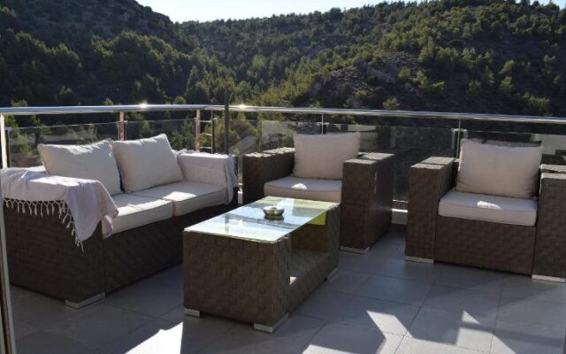 Panorama Penthouse & Studios