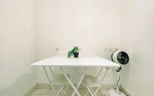 Comfort Living 1BR at Sentul Tower Apartment