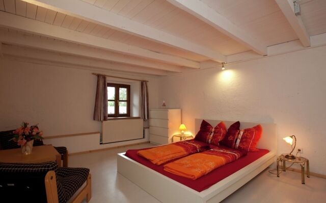 Charming Apartment in Weißenhof Near the Forest