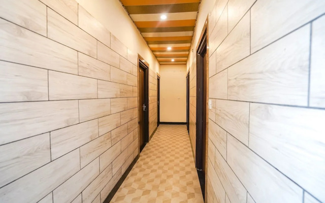 Fabhotel Krishna Heights
