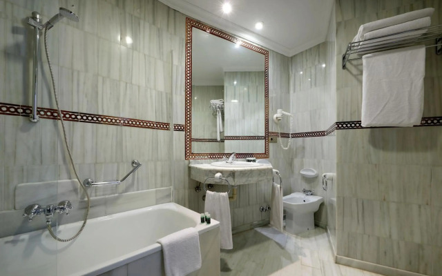 Hotel EXE Triunfo