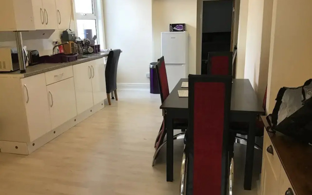 Immaculate 1-bed Apartment in Rhyl