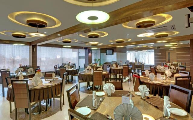 Pearl Hotel & Banquets