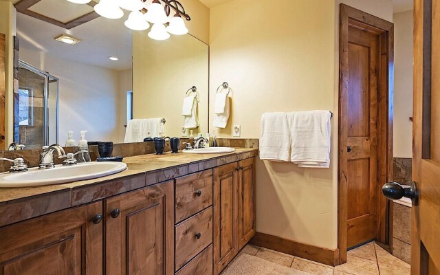 Slopeside Park City by Casago