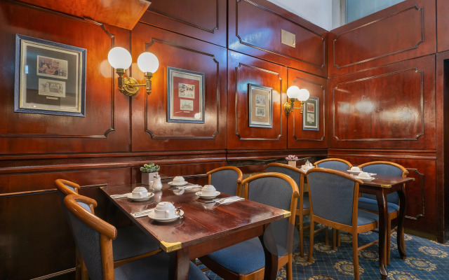 Hotel Leonet