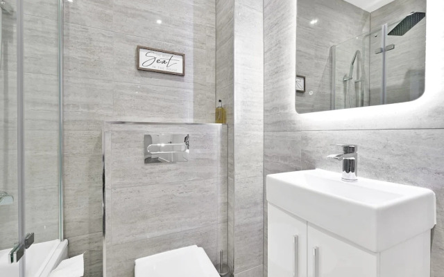 Crown Place 2 & 3 Bedroom Luxury Apts