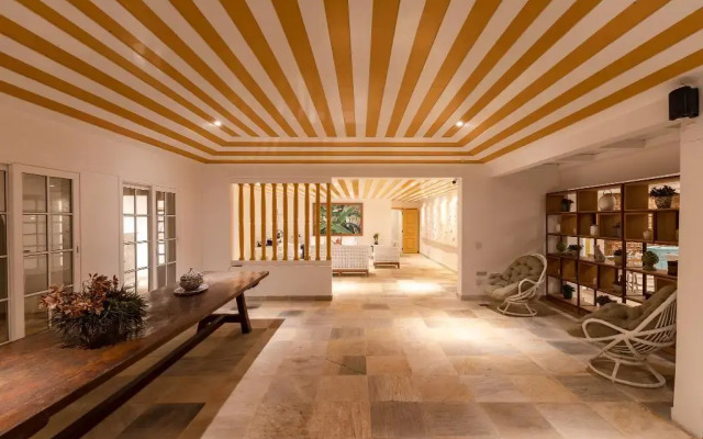 Villa Raphael