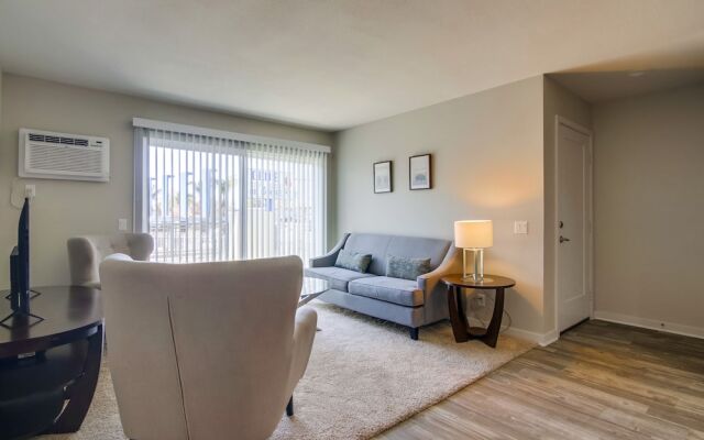 The Luxe Suites of Temecula Heights