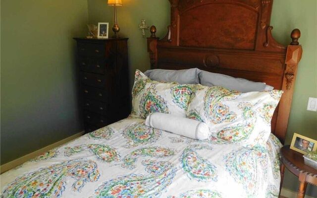 1366 Laurel Grove - 4 Br Home