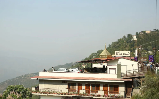 OYO Rooms Mussoorie Library