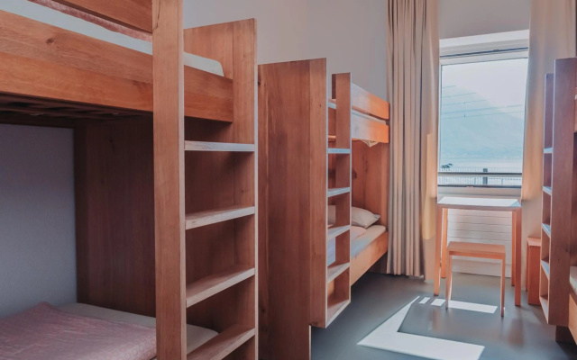 Youth Hostel Montreux – Guest Rooms – Montreux