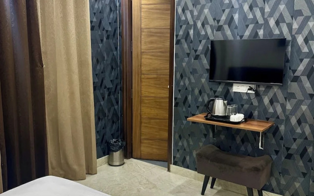 V Rooms