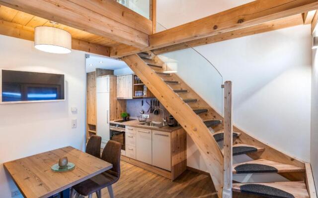 Apartment 5 Peaks