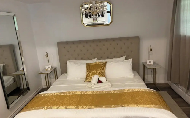 Golden Spa Suite