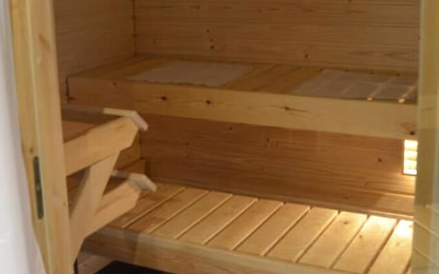 Helsinki Airport Suites