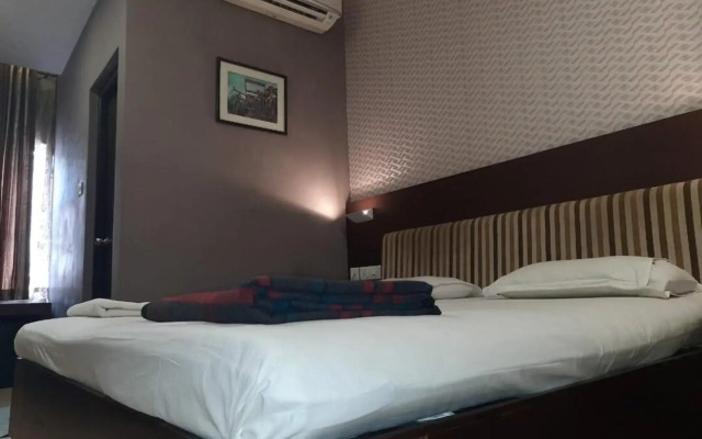 Hotel Ammbadi