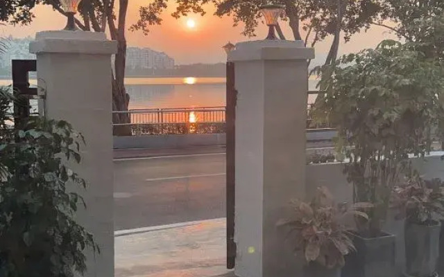 Zhaoqing Chidu Homestay
