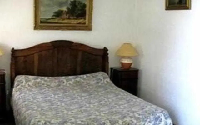 Logis Hôtel Le Vieil Amandier