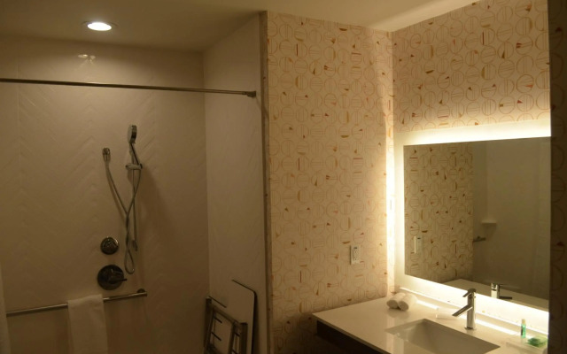 Holiday Inn Express & Suites Charlotte Southwest by IHG