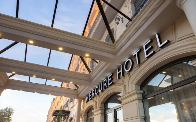 Вo'ston Hotel
