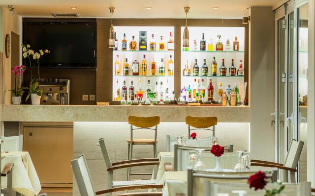 Anna Hotel