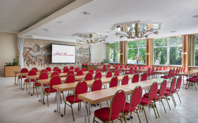 Hotel Benczur