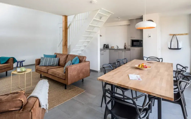 Luxurious Holiday Home With Dishwasher, 200 m From the Beach