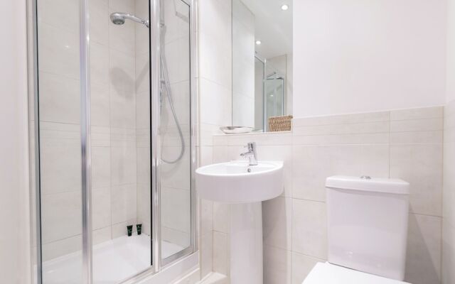 Roomspace Serviced Apartments - Abbot's Yard