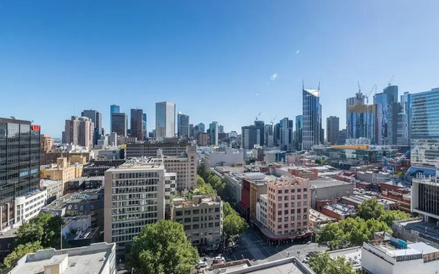 Bourke 2BR1BA Apt close to Chinatown centre