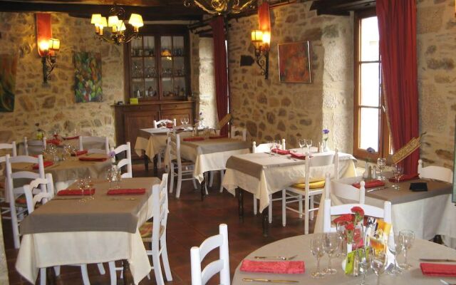 Logis Auberge De Forgès