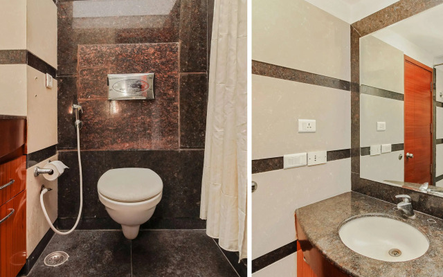 Hotel Lake View by OYO Rooms