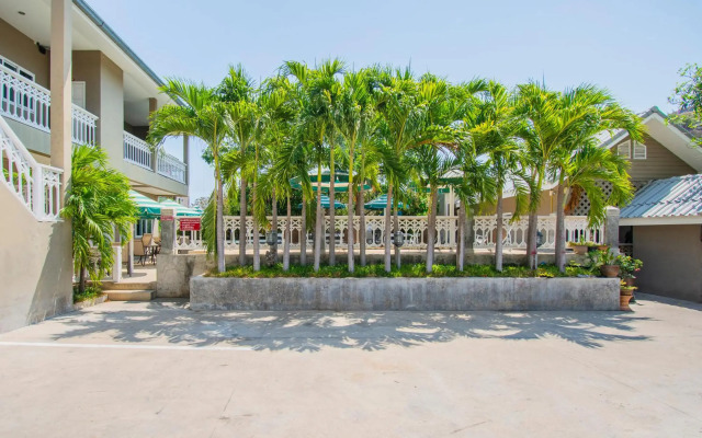 Pom Pom Residence