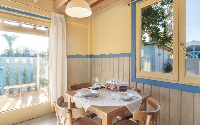 Sun-baked Bungalow in Oliva With Swimming Pool