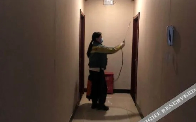Zhengzhou 9-day Qianhe Hotel