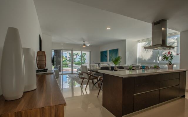 Casa Serena With Private Pool 2 Bedroom Condo by RedAwning