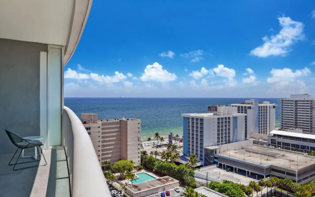 OneLuxStay at W Residences