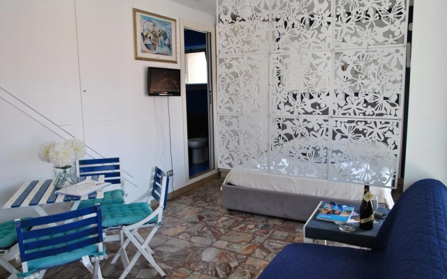 "studio Flat for 3 Persons Near the Beach"