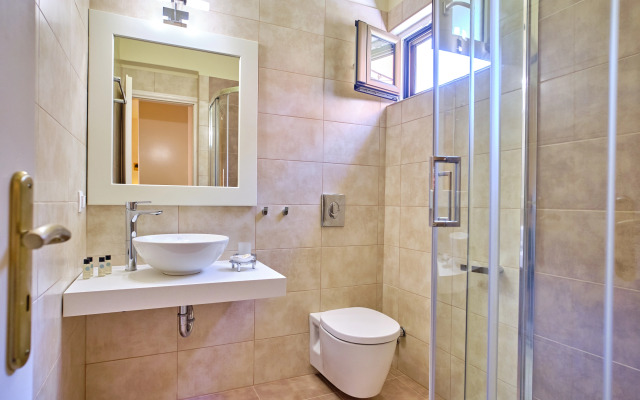 Chrismos Luxury Suites and Studios