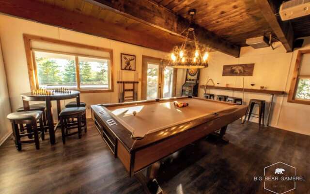 BIG Bear Gambrel #2066