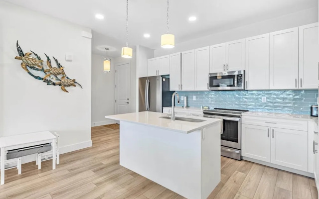 The Harbor Condo 308 - Premier