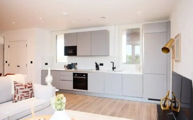 The Tottenham Paradise - Ravishing 2bdr Flat With Balcony