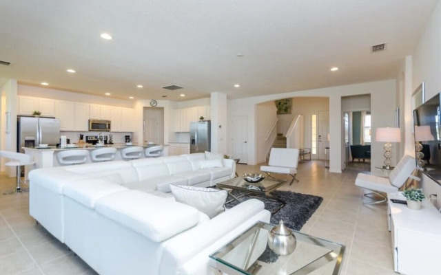 Broad Oak Villa Solaterra